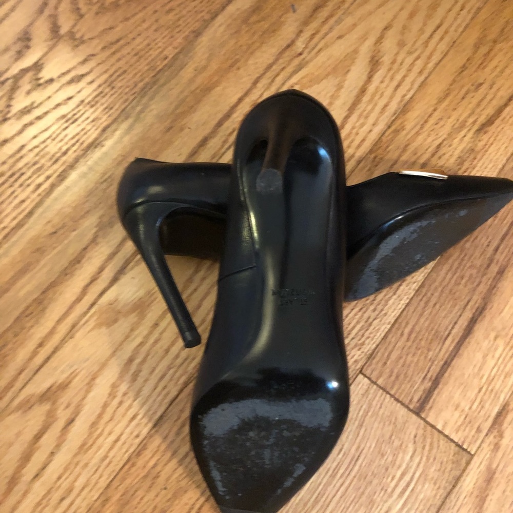 Stuart Weitzman Shoes - Picture 4 of 5